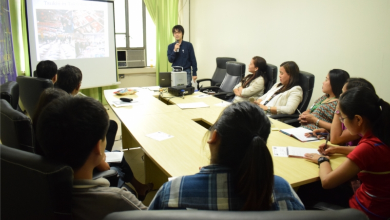 Taishi Kidaka shares some trivia about Japan to students and  front liners. 